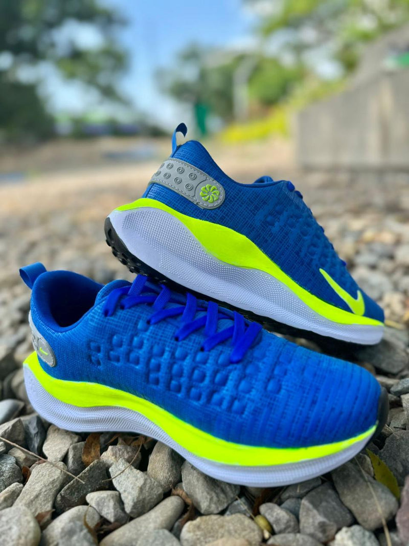 NIKE INFINITY RUN